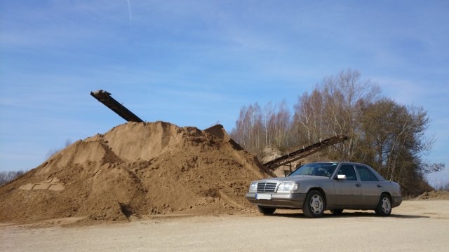 benz-im-kieswerk